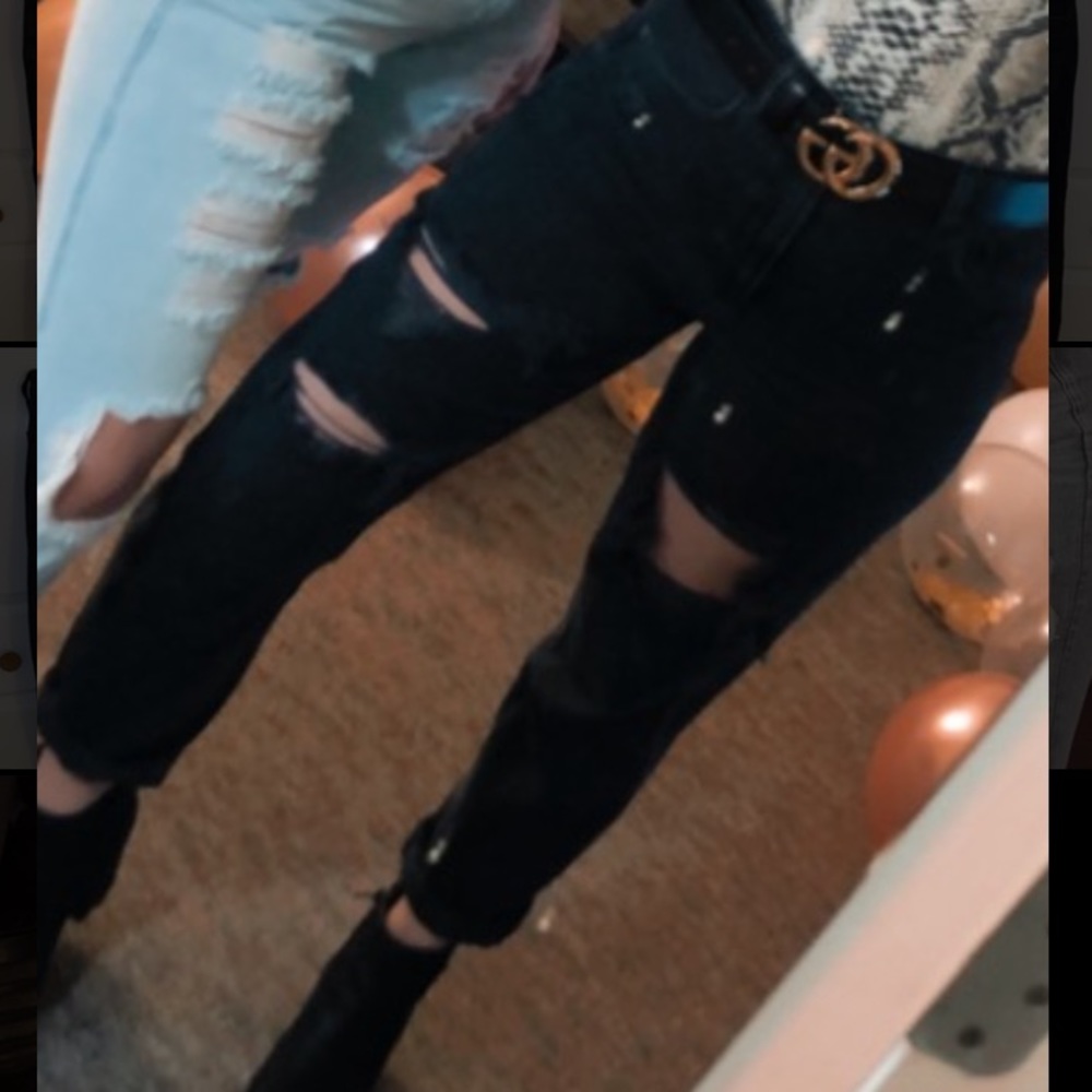 American Eagle black high waisted mom jeans